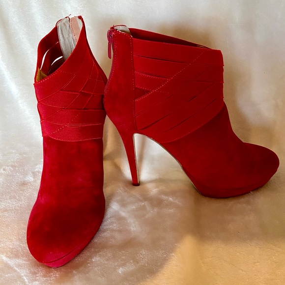 ♥️ VICTORIA’S SECRET COLIN STUART RED ANKLE BOOTS ♥️ NEW — SIZE 9 - Picture 12 of 17